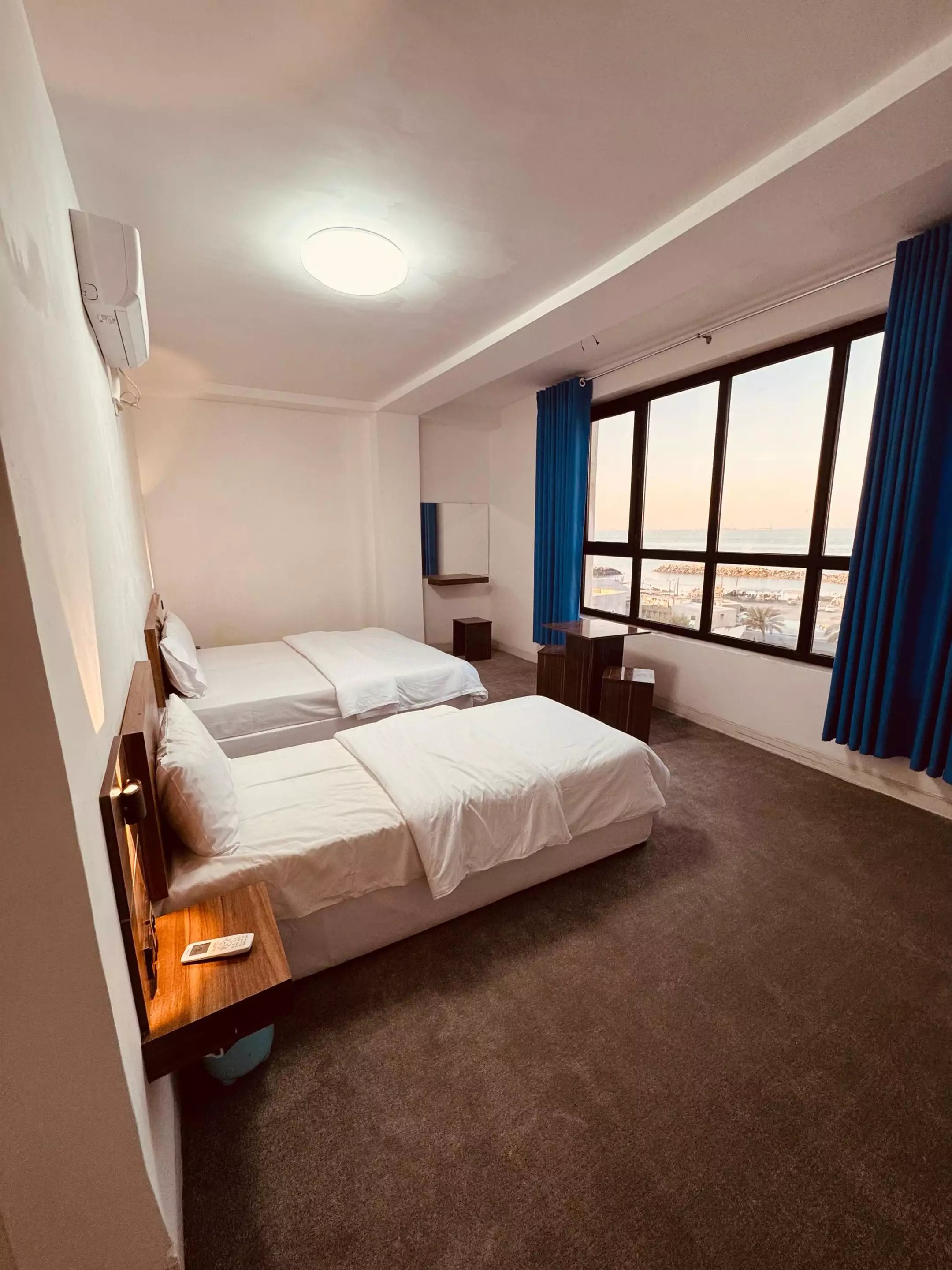 Alibaba https://cdn.alibaba.ir/ostorage/hotel-accommodation-images/67d5684031ce2147606d1b61_azadi Qeshm (1).webp